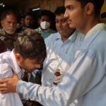 माध्यमिक परीक्षा दिन जाँदै गरेका दुई विद्यार्थी सडक दुर्घटनामा गम्भीर घाइते भएका छन्; उनीहरूले भूगोल परीक्षा छुटाएका छन्